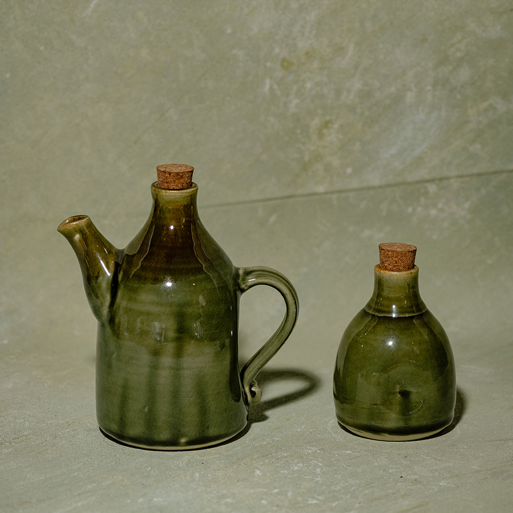 Serene Sage Oil Dispenser with Handle