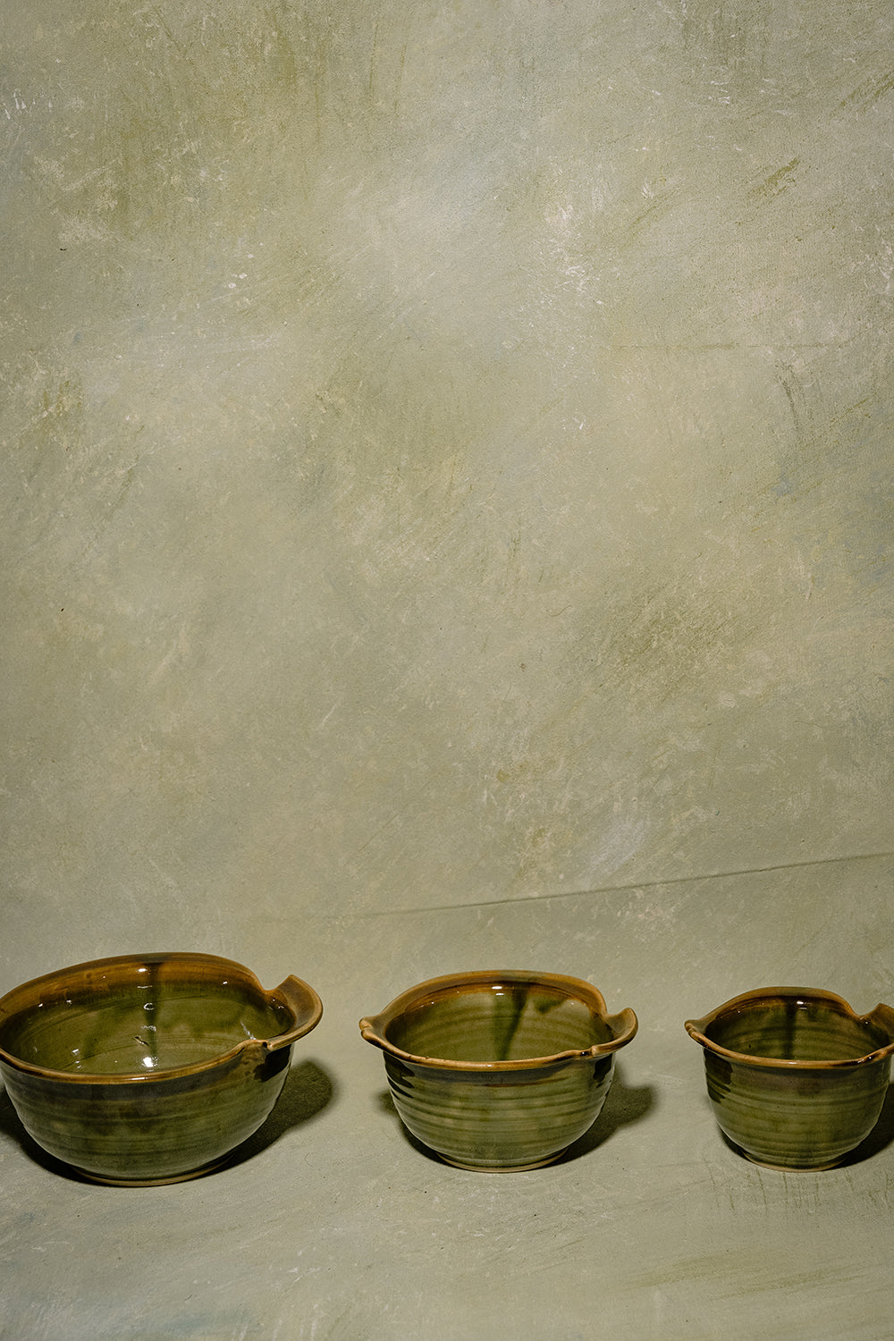 Serene Sage Twisted Serving Bowl 9"